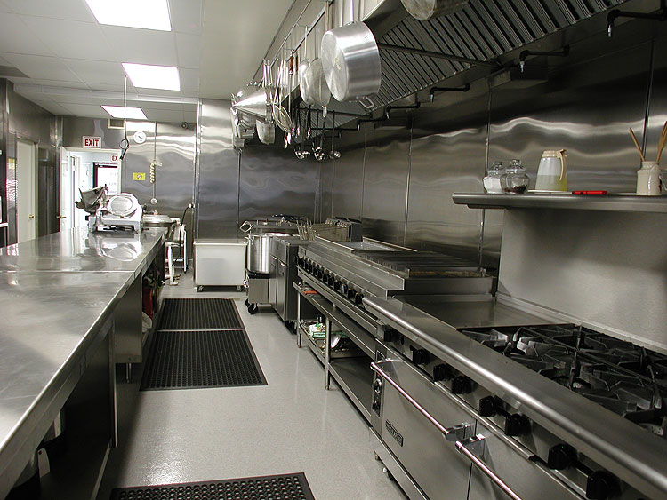 Bếp nhà hàng, Thiết bị bếp công nghiệp - Phòng bếp