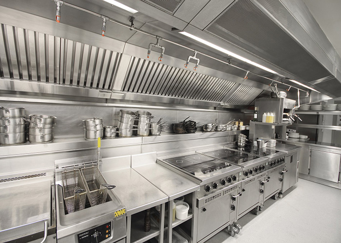 Báo giá thiết bị bếp công nghiệp cần thiết nhất dành cho nhà hàng bep cong nghie la gi