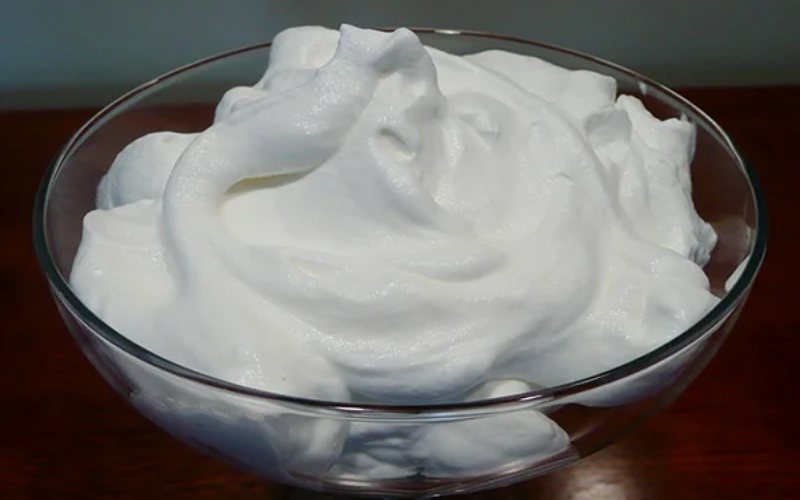 Cùng tìm hiểu về kem Whipping Cream Là Gì? Và cách làm Whipping Cream đơn giản tại nhà cach danh bong whipping cream