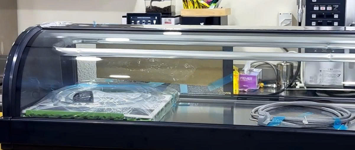 Tủ trưng bày sushi Hoshizaki HNC-150BE-R-B z7445964094587 6f3e4bf3388783fe26ccfd984d972937